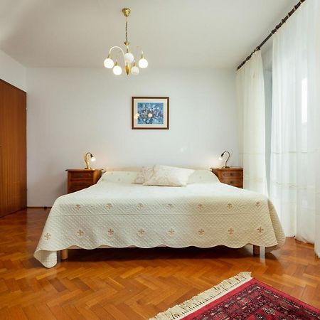 Holiday Apartment Suzana Rovinj Buitenkant foto