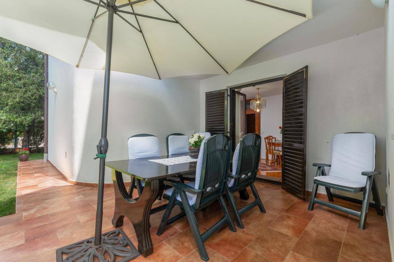 Holiday Apartment Suzana Rovinj Buitenkant foto