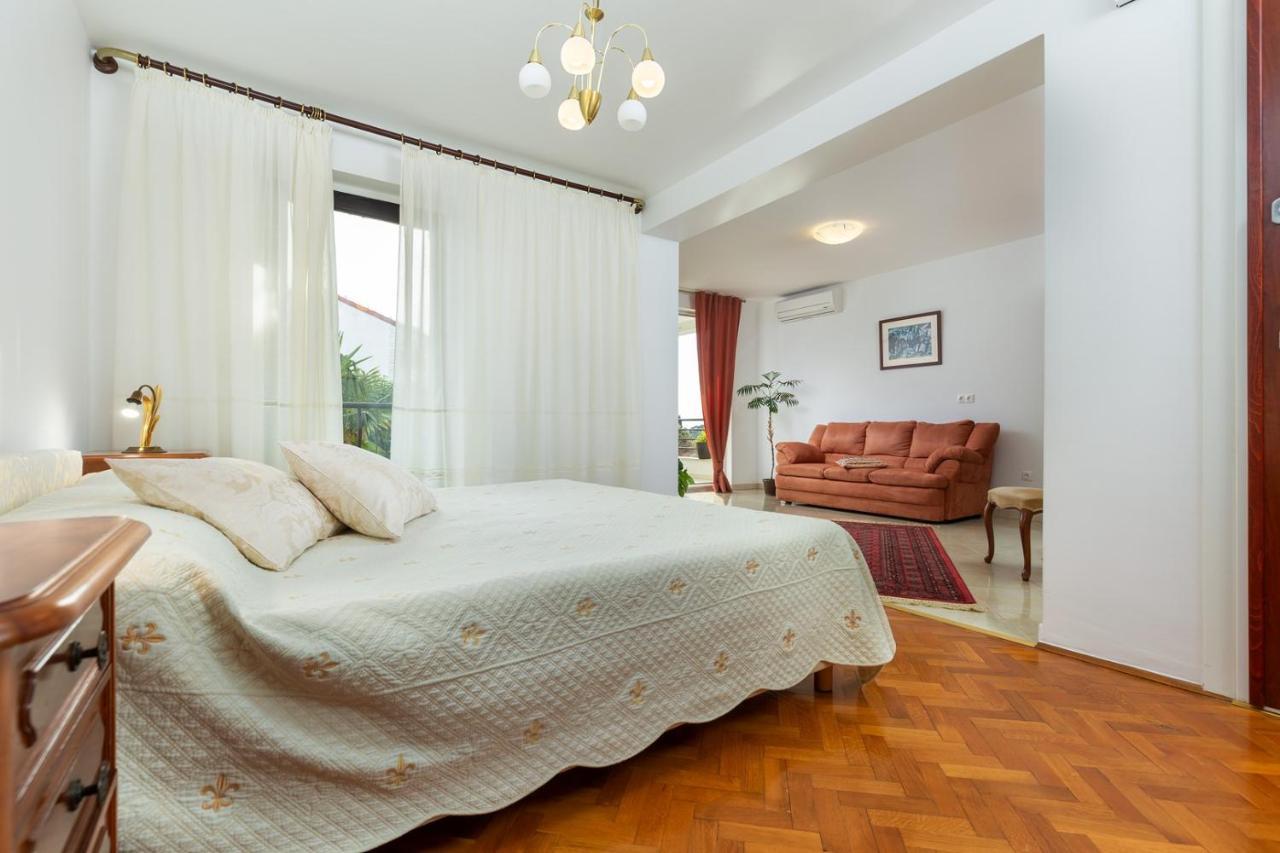 Holiday Apartment Suzana Rovinj Buitenkant foto