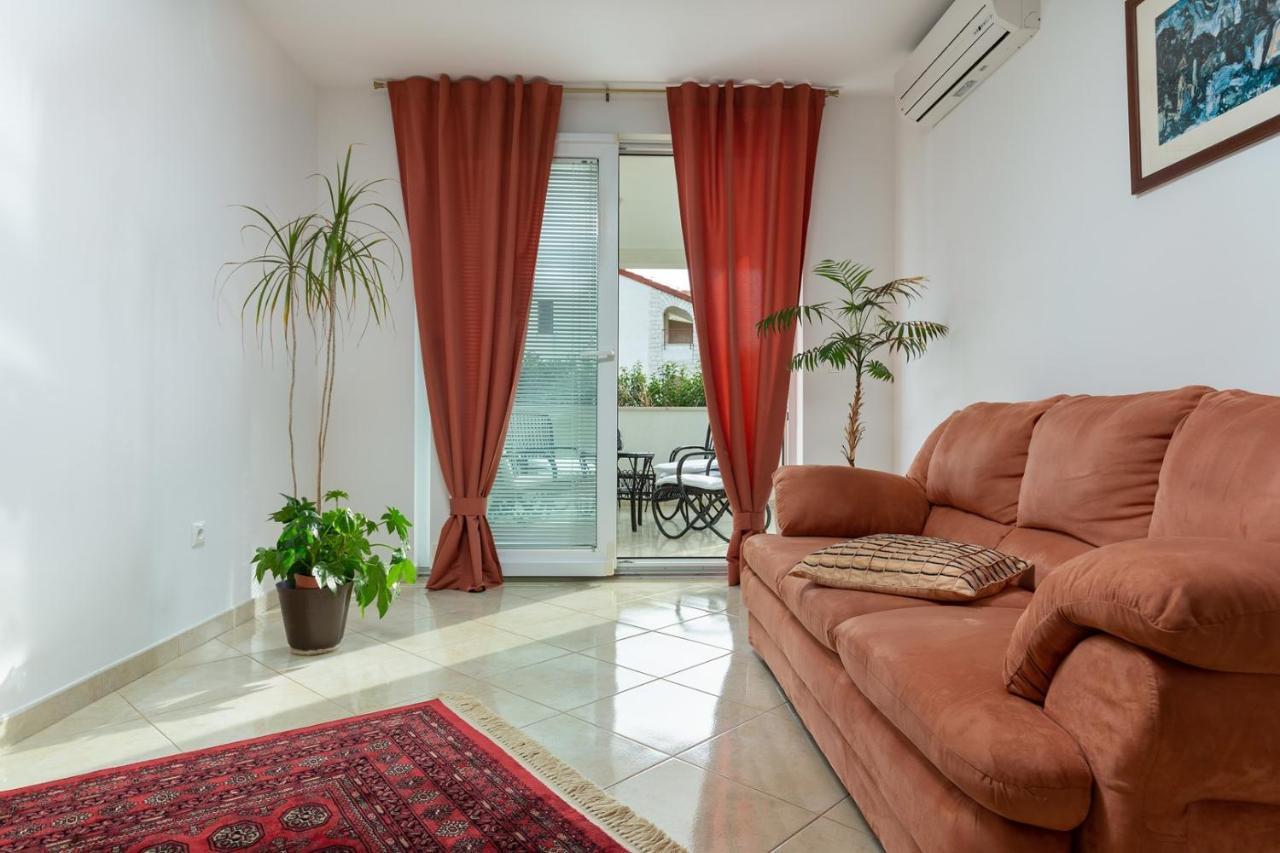 Holiday Apartment Suzana Rovinj Buitenkant foto