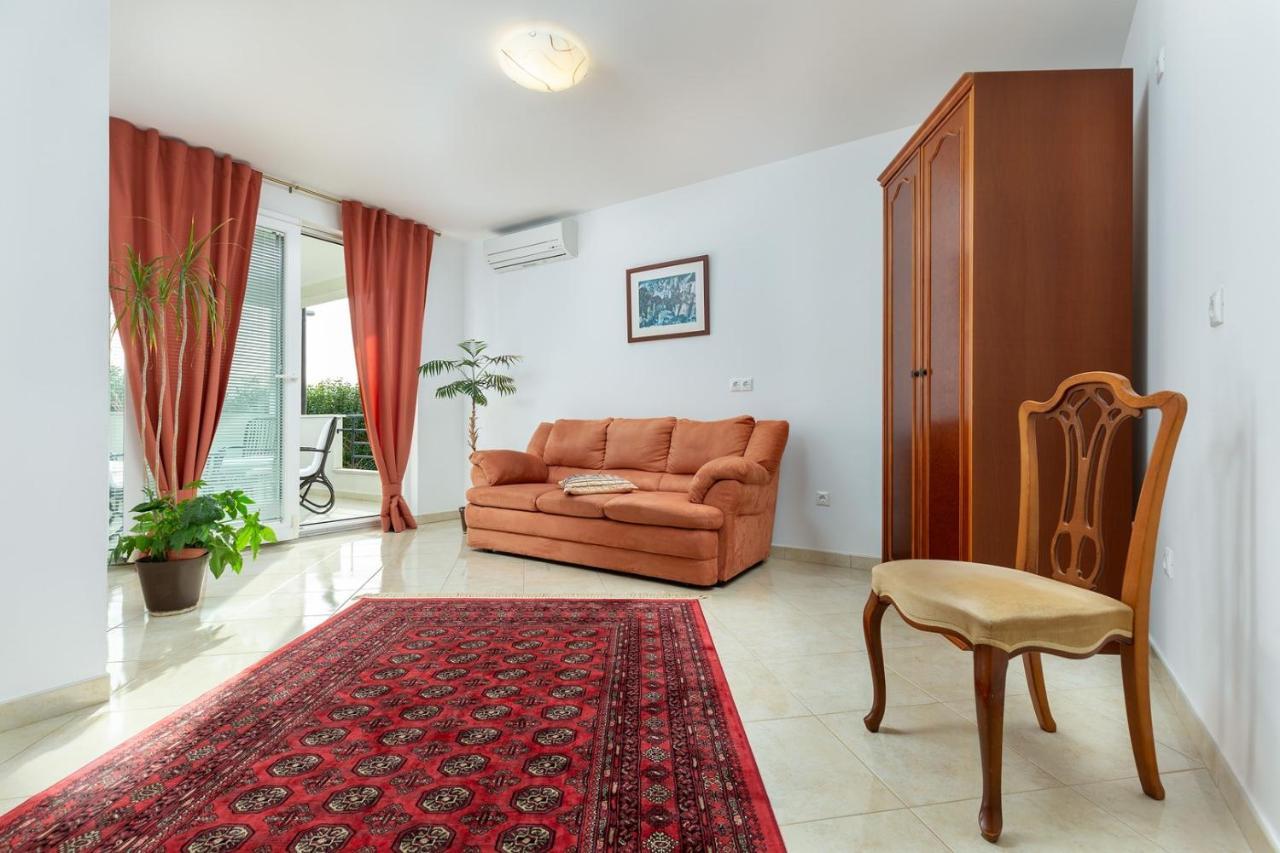 Holiday Apartment Suzana Rovinj Buitenkant foto